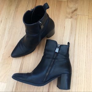 Zip up block heel ankle booties